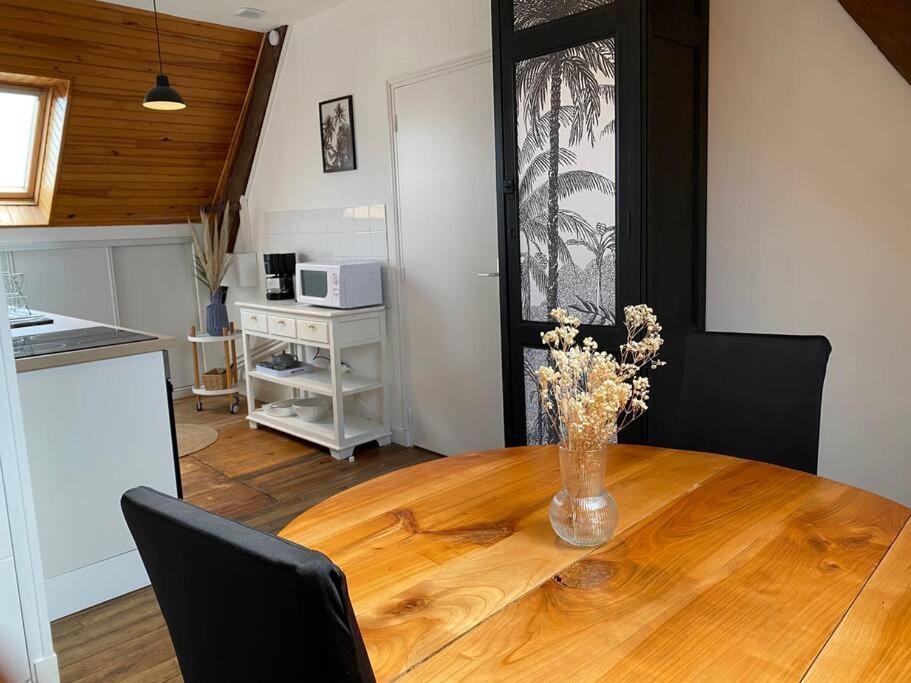 Charmant Appartement Entre Saint-Malo Et Le Mont-Saint-Michel Dol-de-Bretagne Exterior foto